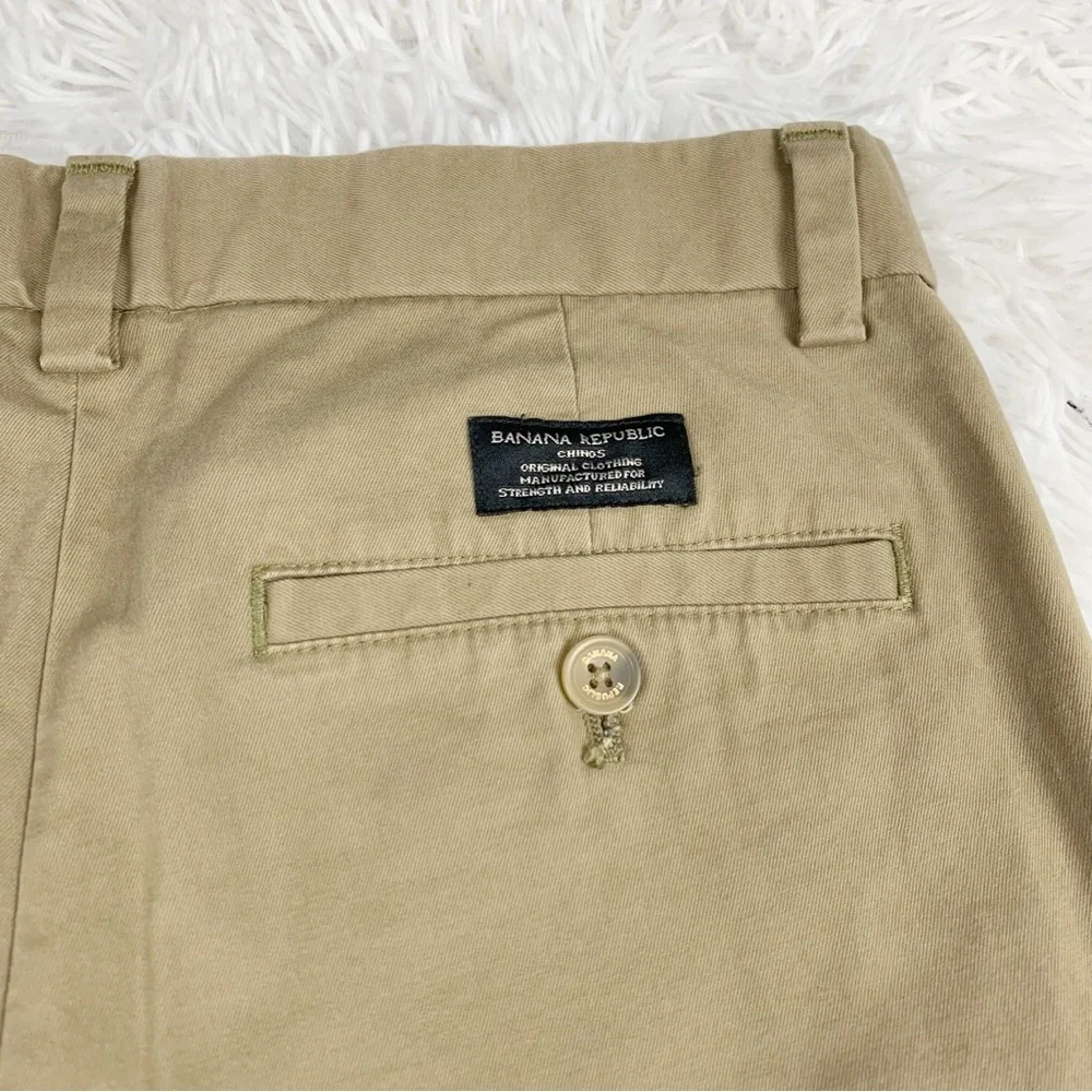 Banana Republic 28x32‎ Men's Aiden chino Pants slim fit in tan